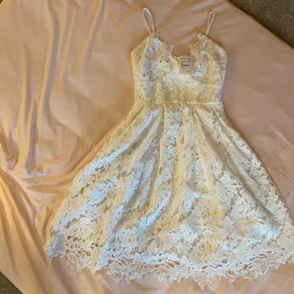 BRAND NEW, white summer dress!!!! SUPER CUTE - Picture 2 of 5